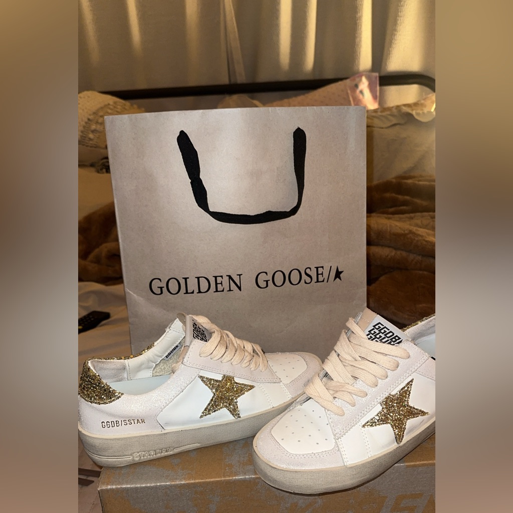 Golden Goose White Sneakers With Gold Star